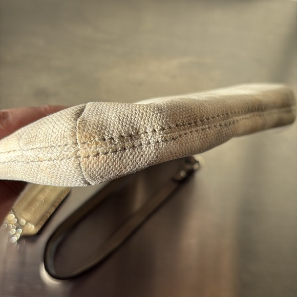 SOLD❣️❣️Vintage Y2K Coach Canvas Monogrammed Wristlet/Wallet💕 - Picture 9 of 11